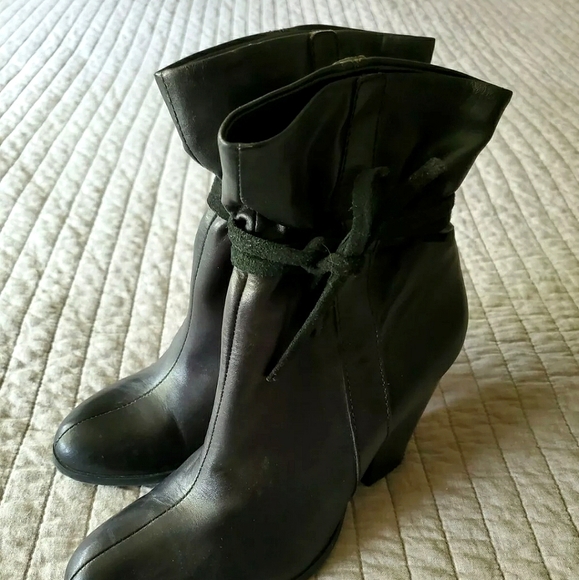 Nine & Co. Marissa Black Leather Booties - Picture 4 of 9